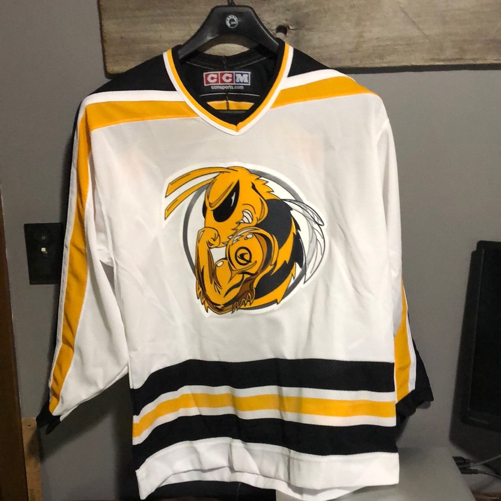 NWT Vintage Y2K Deadstock Rare NWT CCM SKIDOO Hornet/ Bee hockey jersey shirt